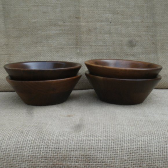 Vintage Vermillion Handcrafted Walnut Wood Bowls Set of 4 - Picture 3 of 16